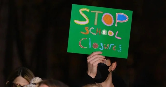 Community members protesting Pittsburgh Public Schools closures