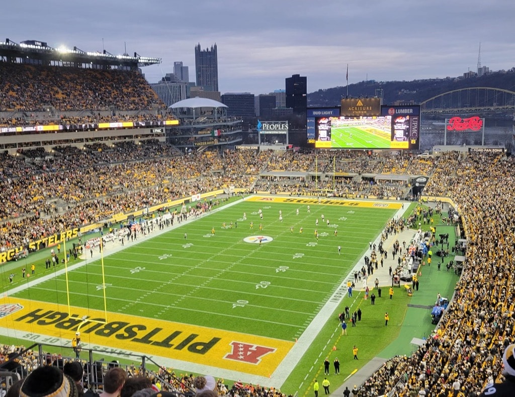 Acrisure Stadium packed with Steelers fans for the 2026 season opener